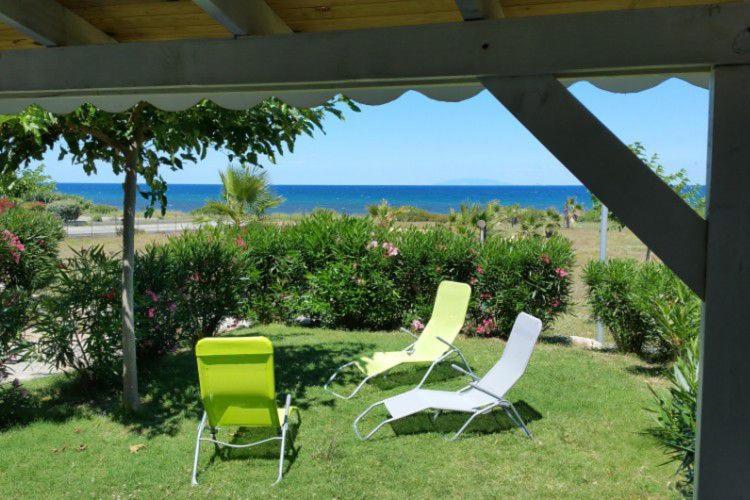 Les Villas De Nuciola Front De Mer Cervione Exterior photo